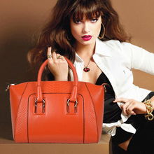 廣州市花都區(qū)獅嶺圣迪露皮具廠庫存服飾產(chǎn)品一覽